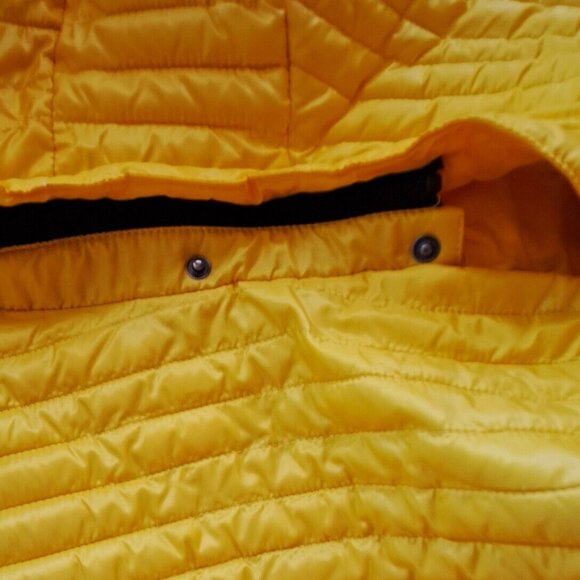 SICILY MADE IN CANADA high end LIGHT puffer JACKET HOODIE Sz SMALL A REAL GEM - Picture 5 of 11